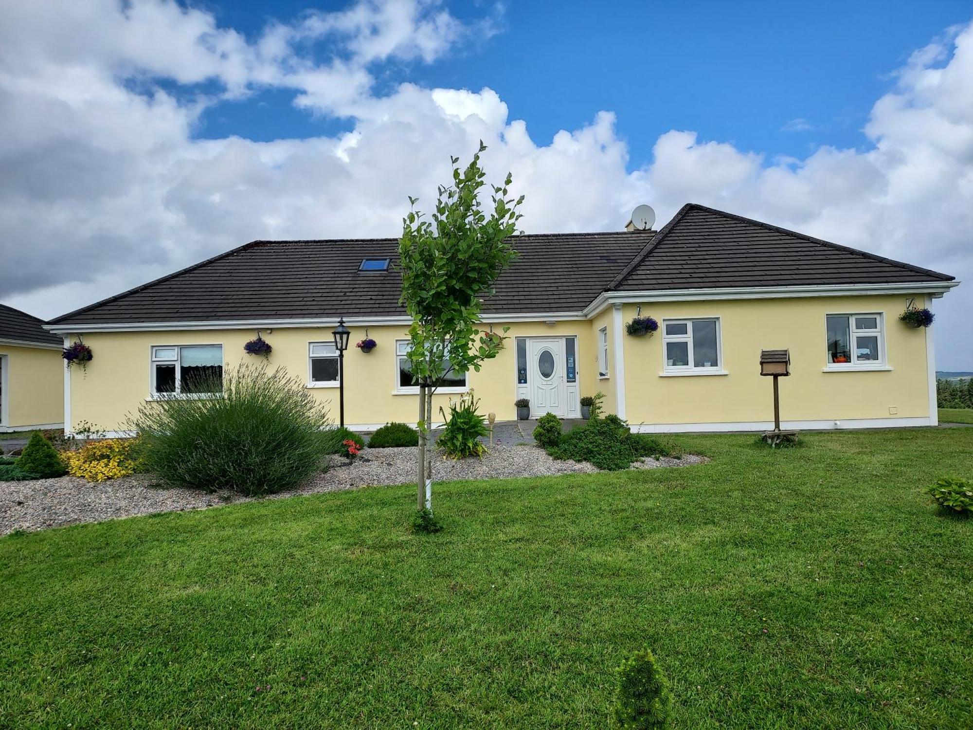 Tullaleagan Guesthouse Oughterard Exterior foto